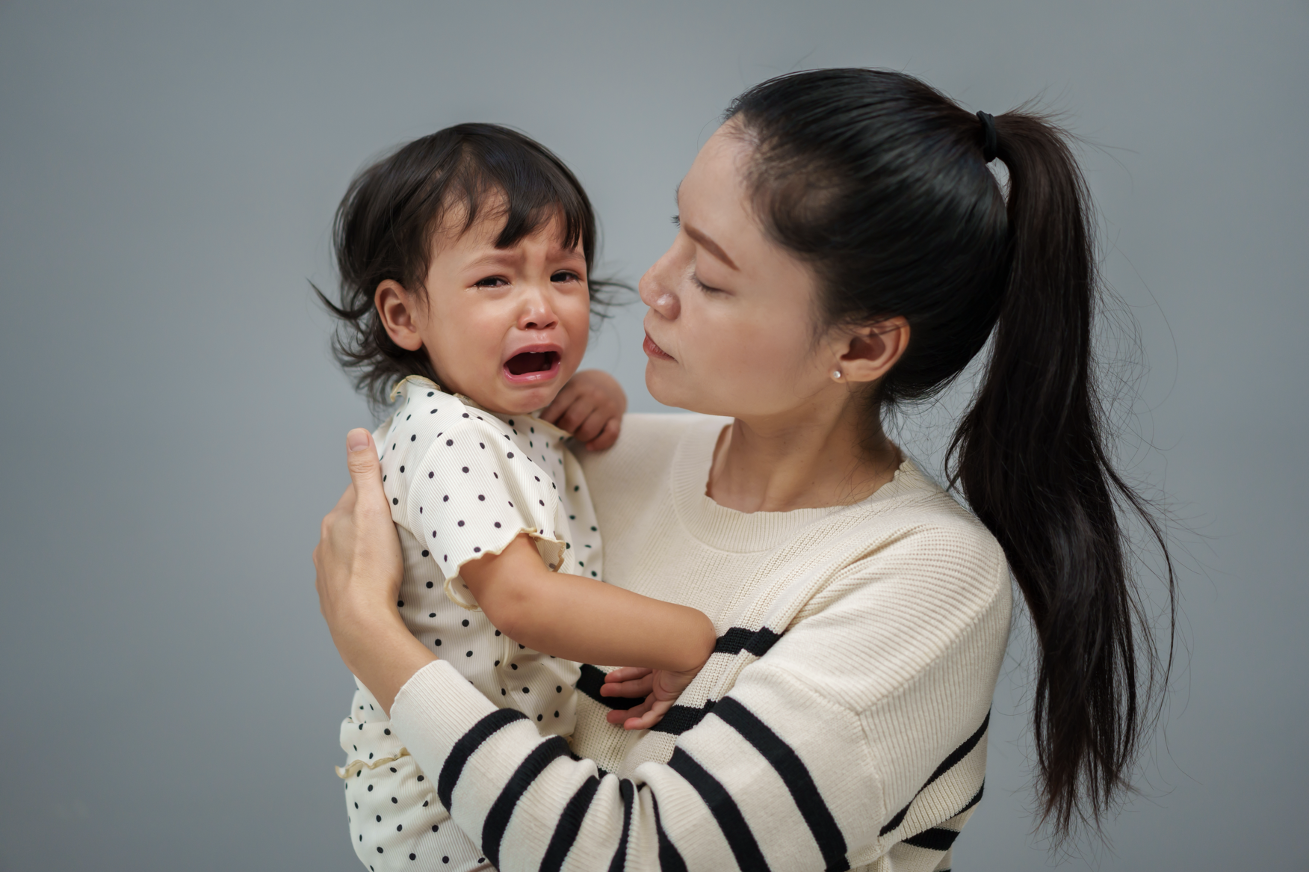 Mengajarkan Anak untuk Bisa Mengontrol atau Mengenal Emosi Sejak Dini